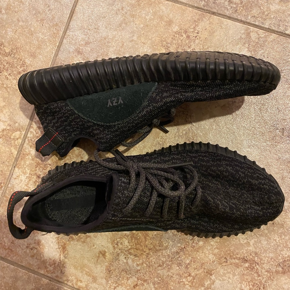 First generation Yeezy adidas Yeezy Boost 350
Pirate Black (2016)